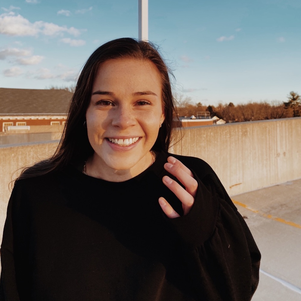 Meet your Posher, Naya